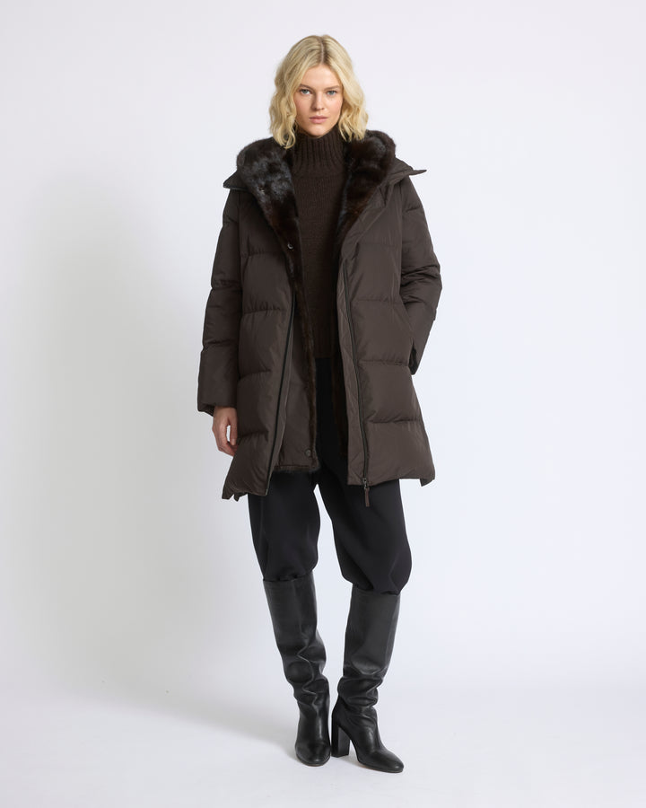 Long down jacket in water-repellent technical fabric with mink fur bib panel - Yves Salomon - New Fall/Winter Collection
