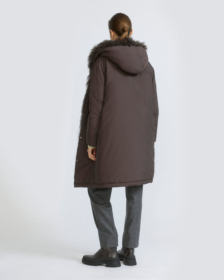 Long smooth hooded down jacket with long curly lamb lining - Yves Salomon - New Fall/Winter Collection