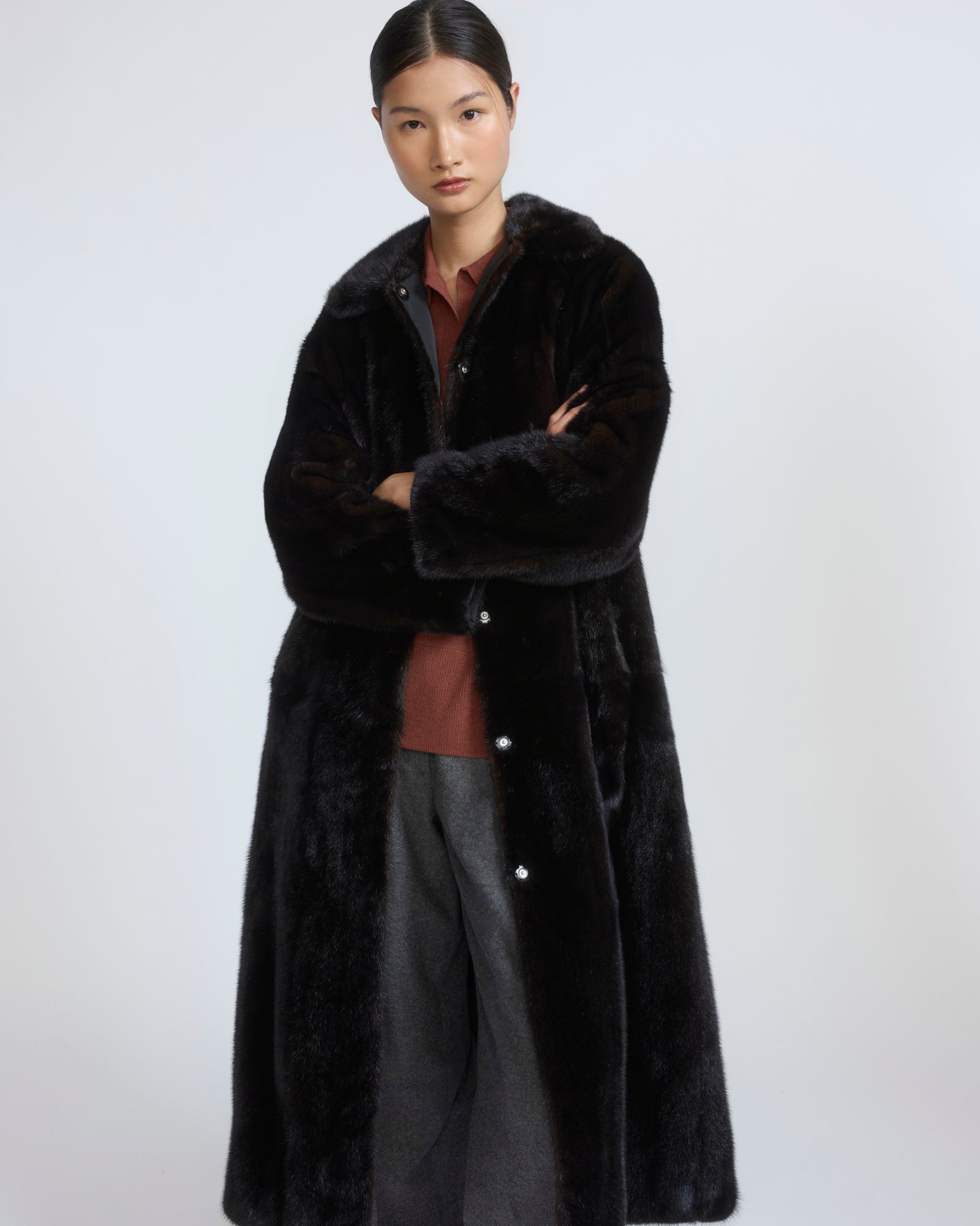 Long reversible coat in water-repellent technical fabric and mink fur - Yves Salomon - New Fall/Winter Collection