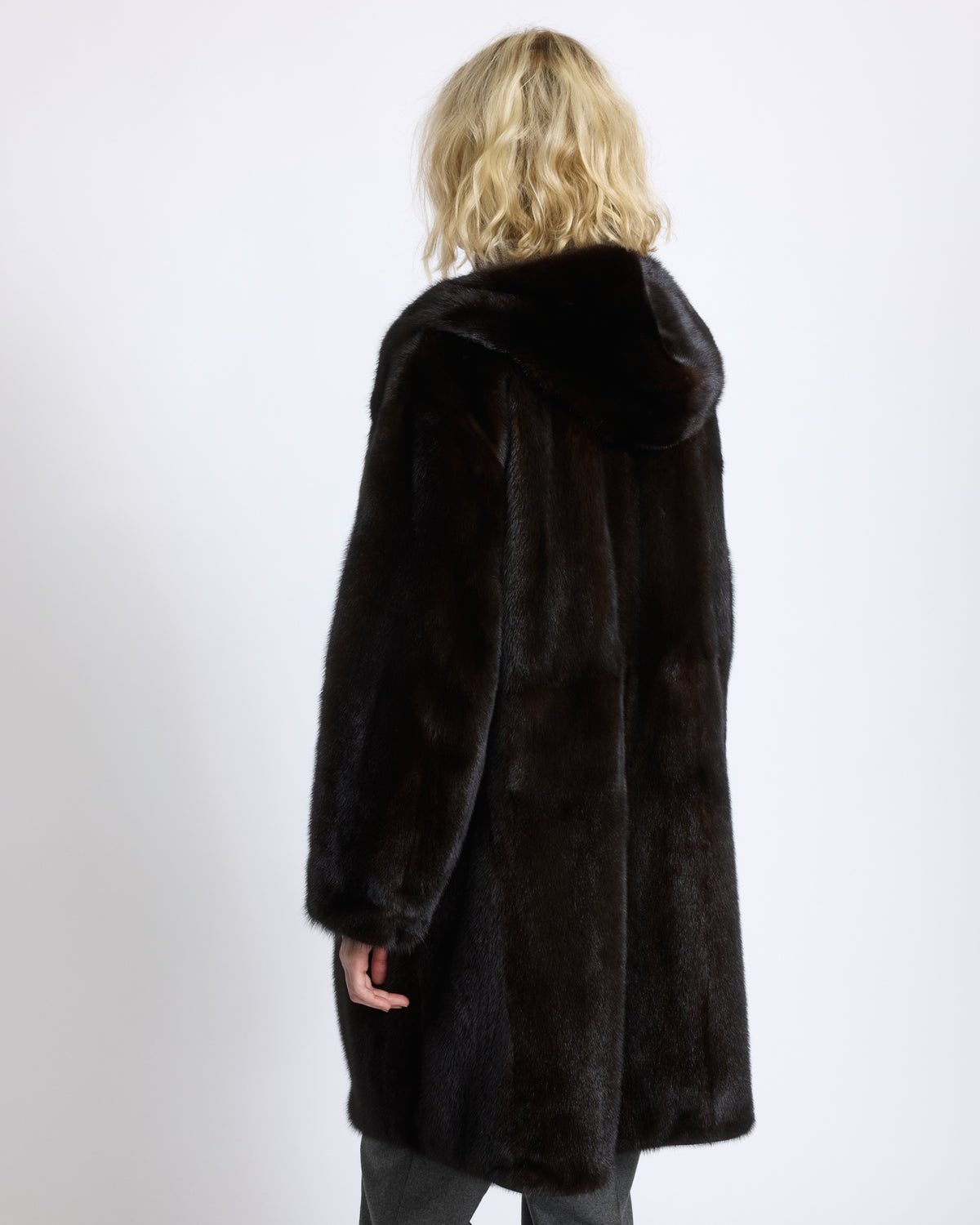 Long smooth hooded down jacket in reversible water-repellent technical fabric and mink fur - Yves Salomon - New Fall/Winter Collection
