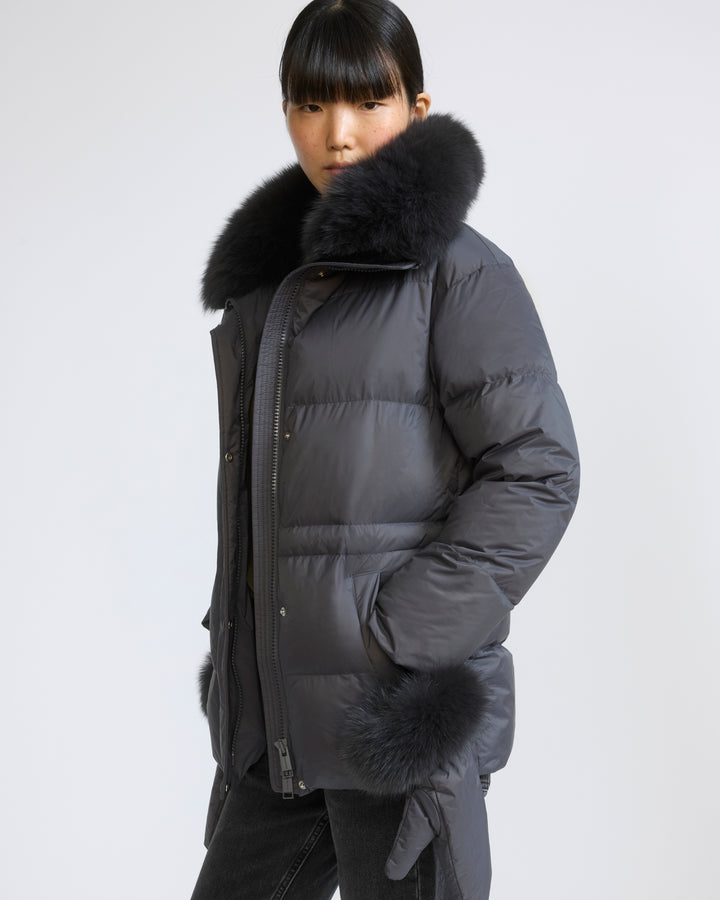 Down jacket in waterproof technical fabric with mittens and fox fur trim - Yves Salomon - New Fall/Winter Collection
