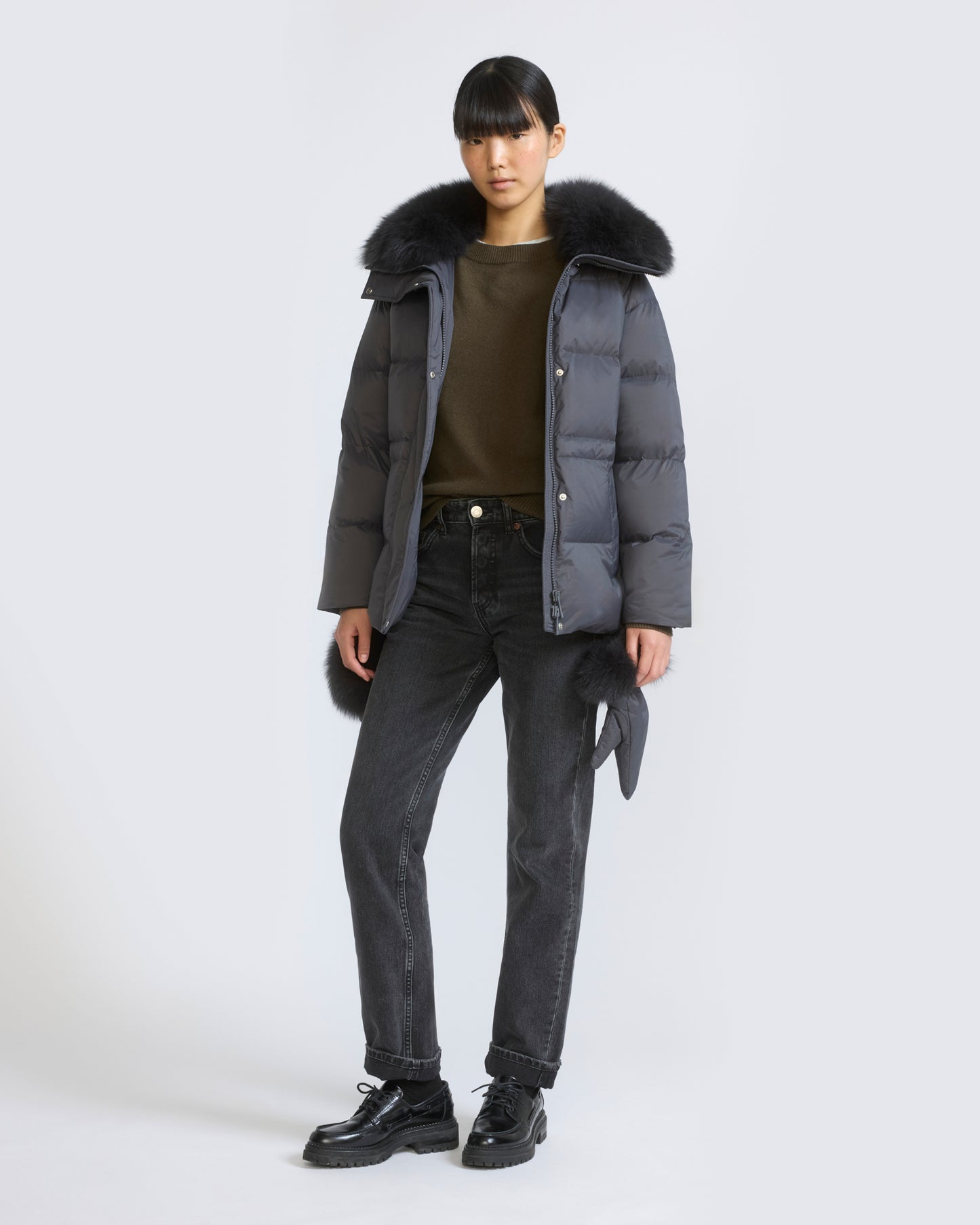 Down jacket in waterproof technical fabric with mittens and fox fur trim - Yves Salomon - New Fall/Winter Collection