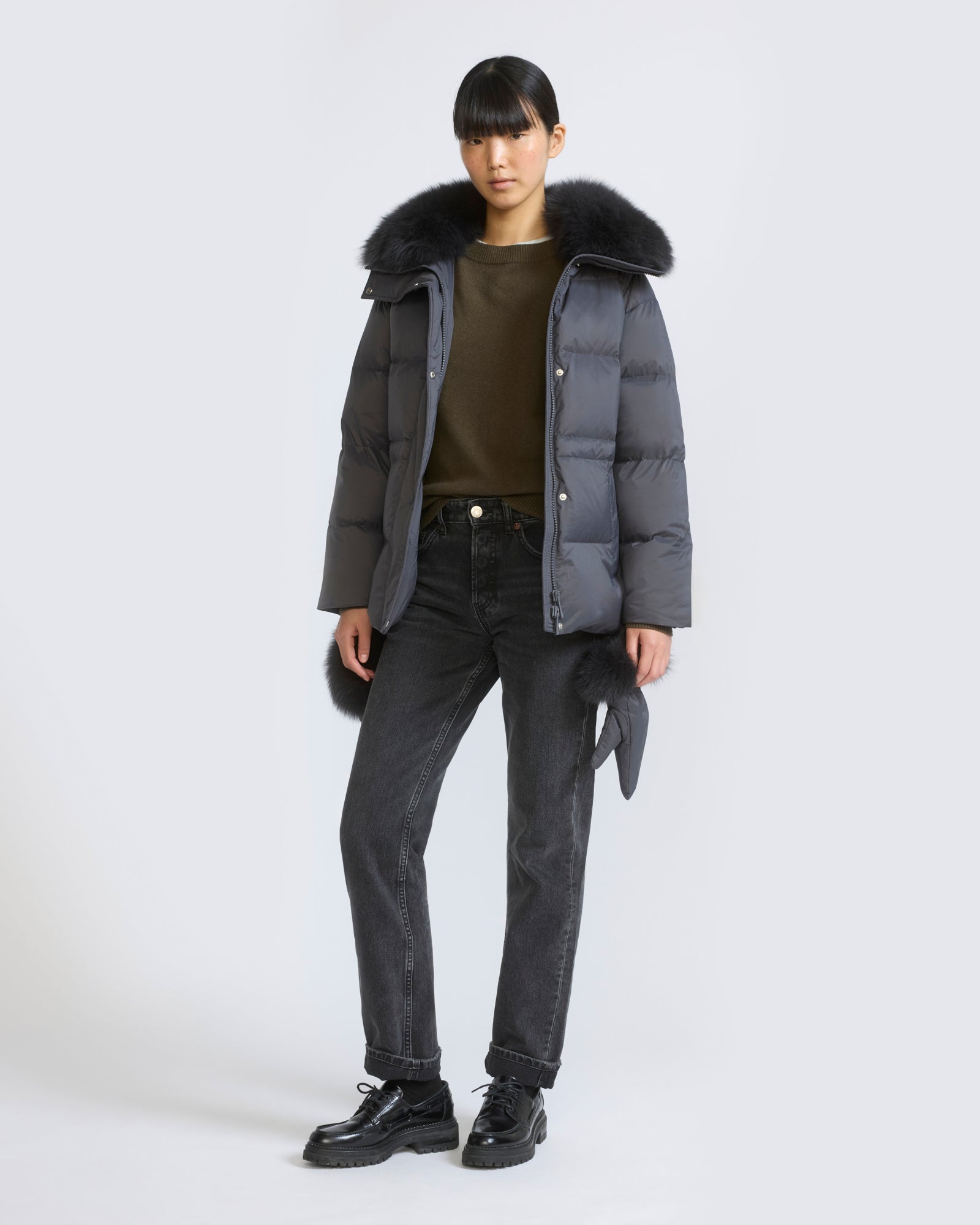 Down jacket in waterproof technical fabric with mittens and fox fur trim - Yves Salomon - New Fall/Winter Collection