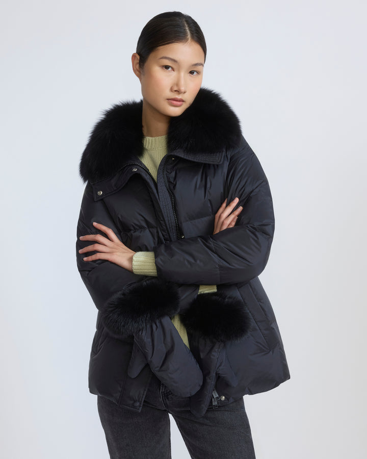 Down jacket in waterproof technical fabric with mittens and fox fur trim - Yves Salomon - New Fall/Winter Collection