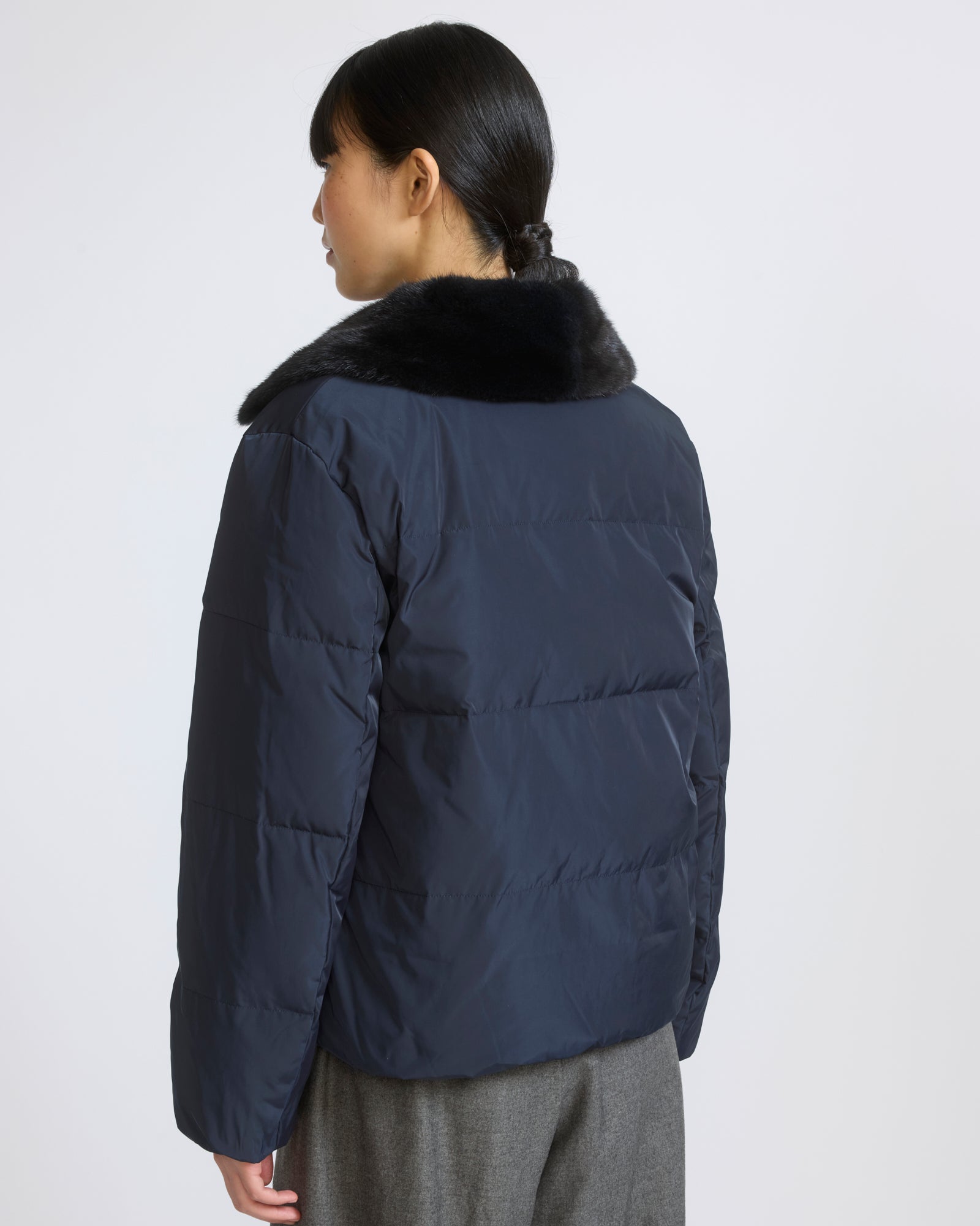 Short down jacket in waterproof technical fabric with mink fur trim - Yves Salomon - New Fall/Winter Collection