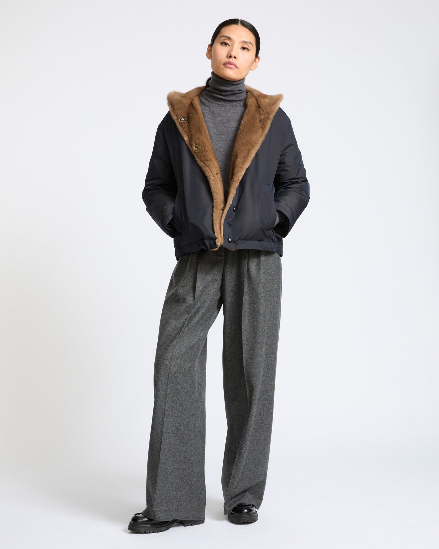 Short smooth hooded down jacket in water-repellent technical fabric with mink fur lining - Yves Salomon - New Fall Winter Collection