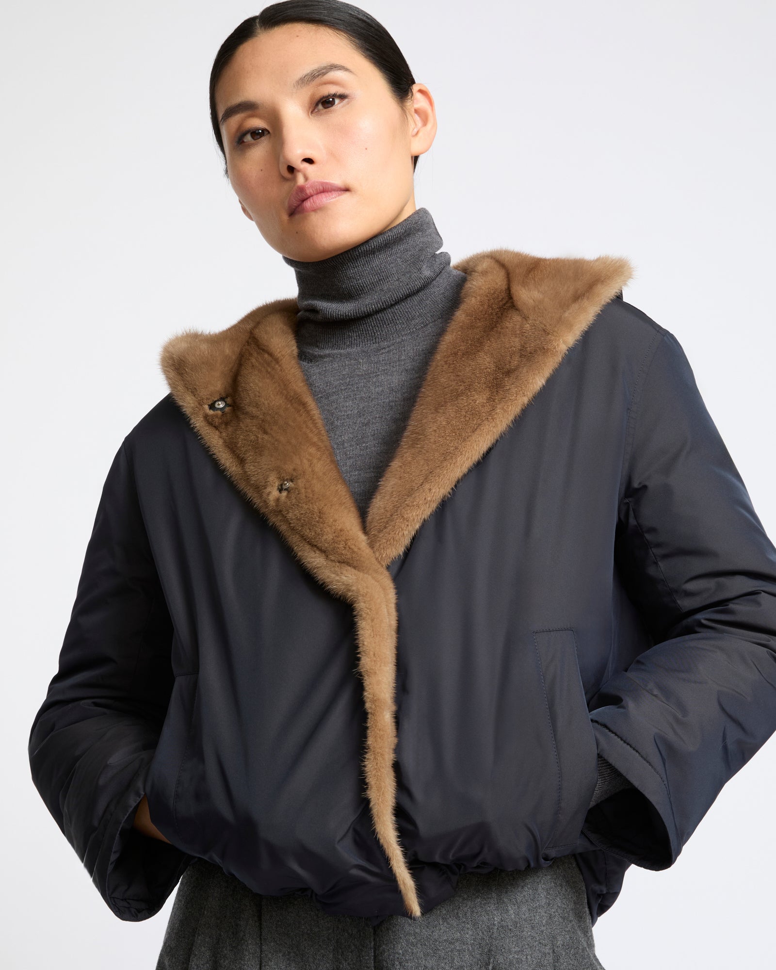 Short smooth hooded down jacket in water-repellent technical fabric with mink fur lining - Yves Salomon - New Fall Winter Collection