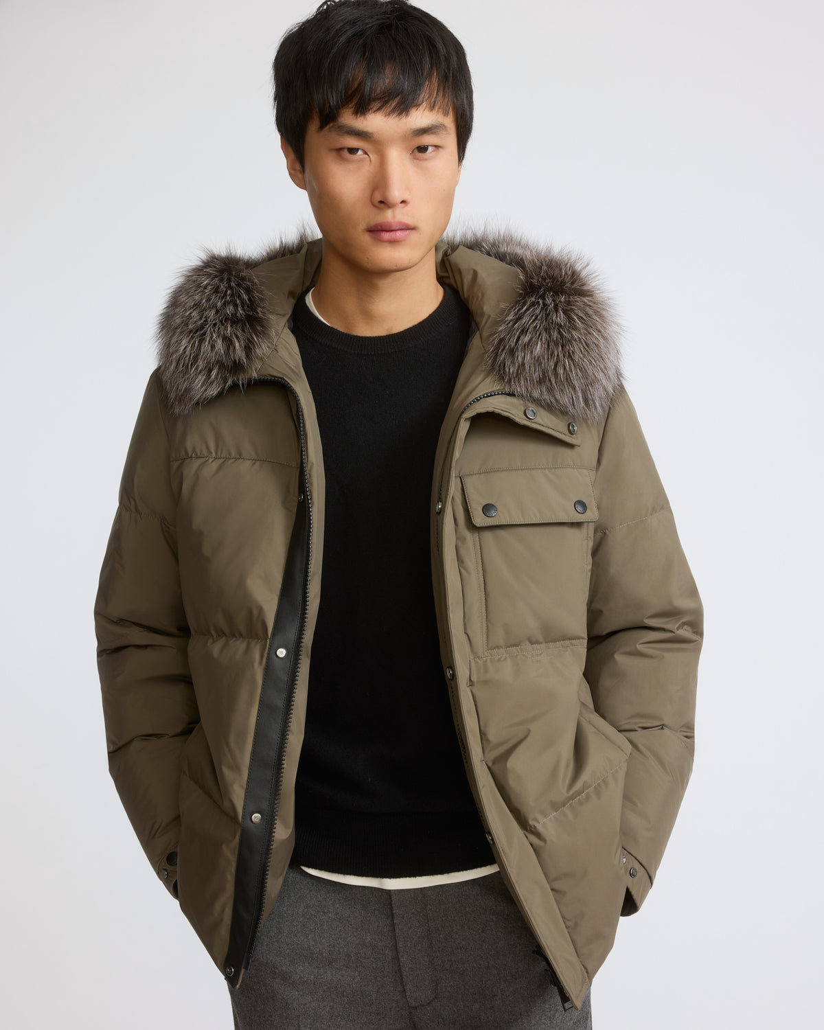 Short down jacket in technical fabric with fox fur trim - Yves Salomon - New Fall/Winter Collection