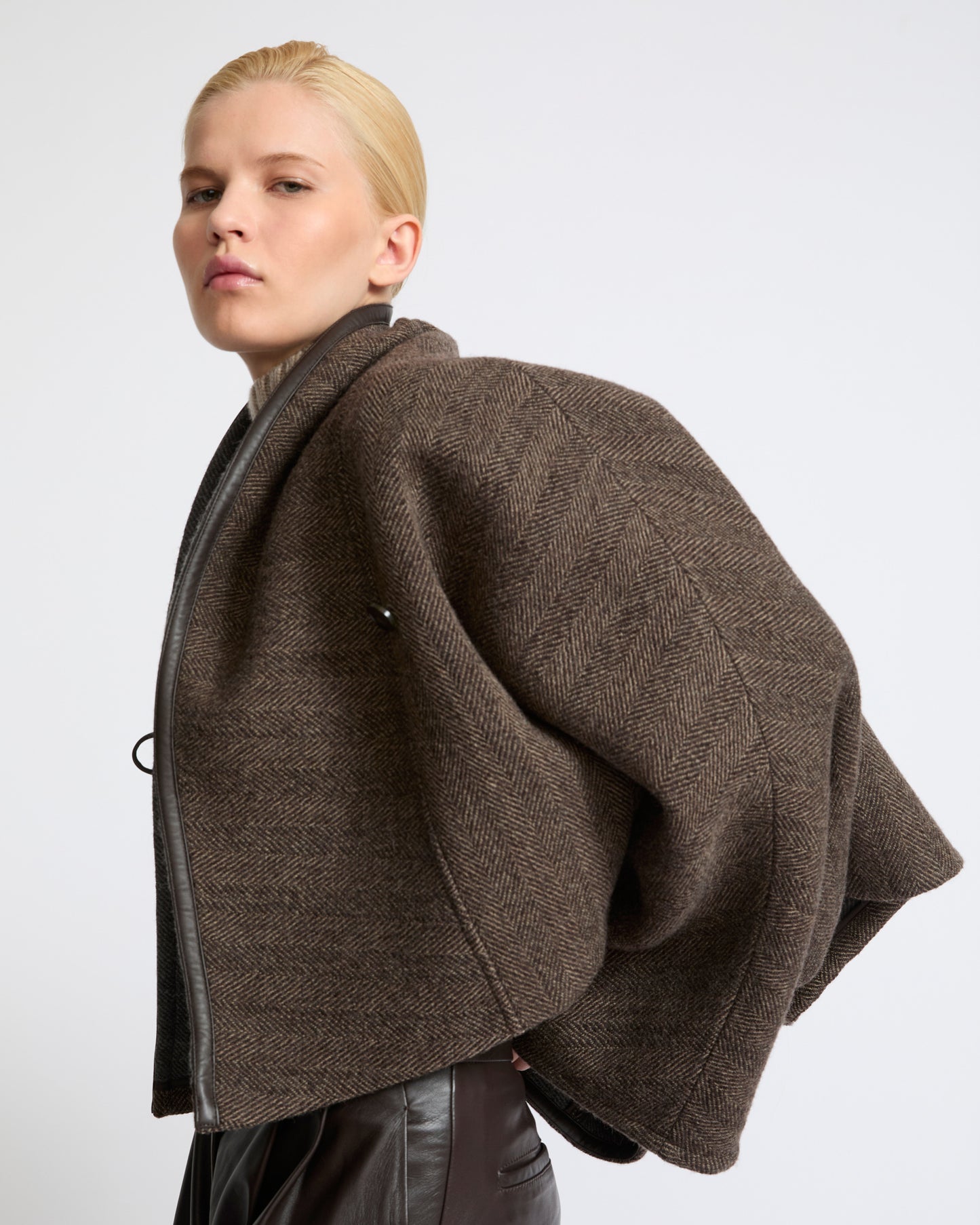 Herringbone double-sided wool cape - Yves Salomon - New Fall Winter Collection