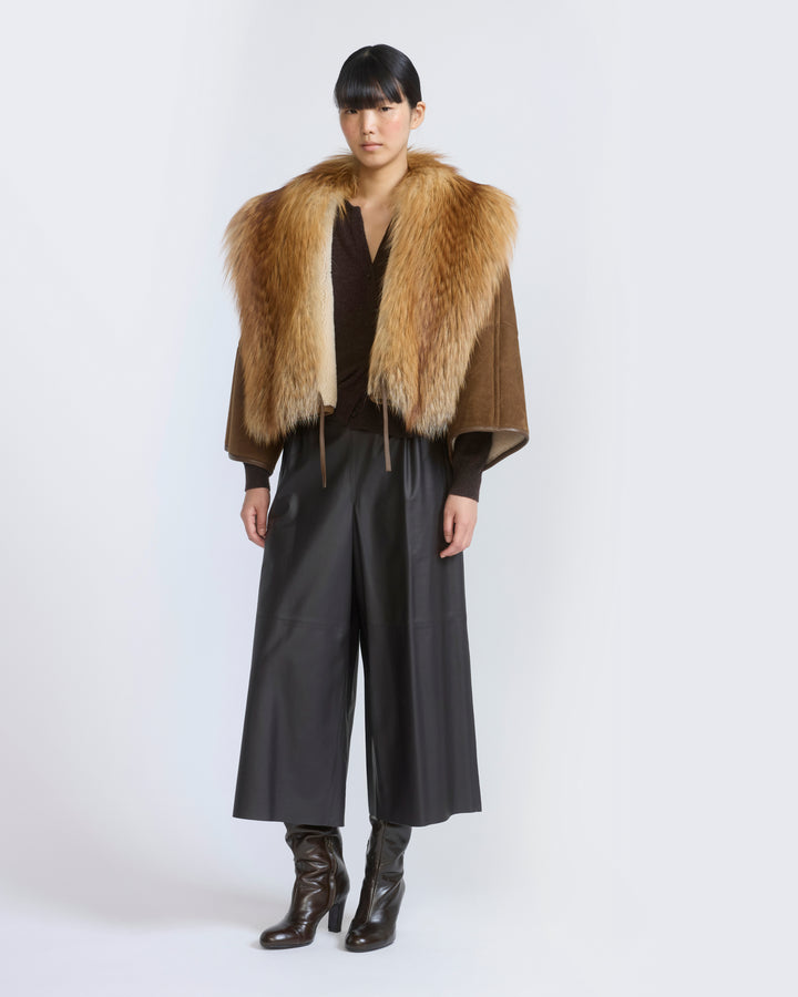 Lambskin shearling cape with fox fur collar - Yves Salomon - New Fall/Winter Collection