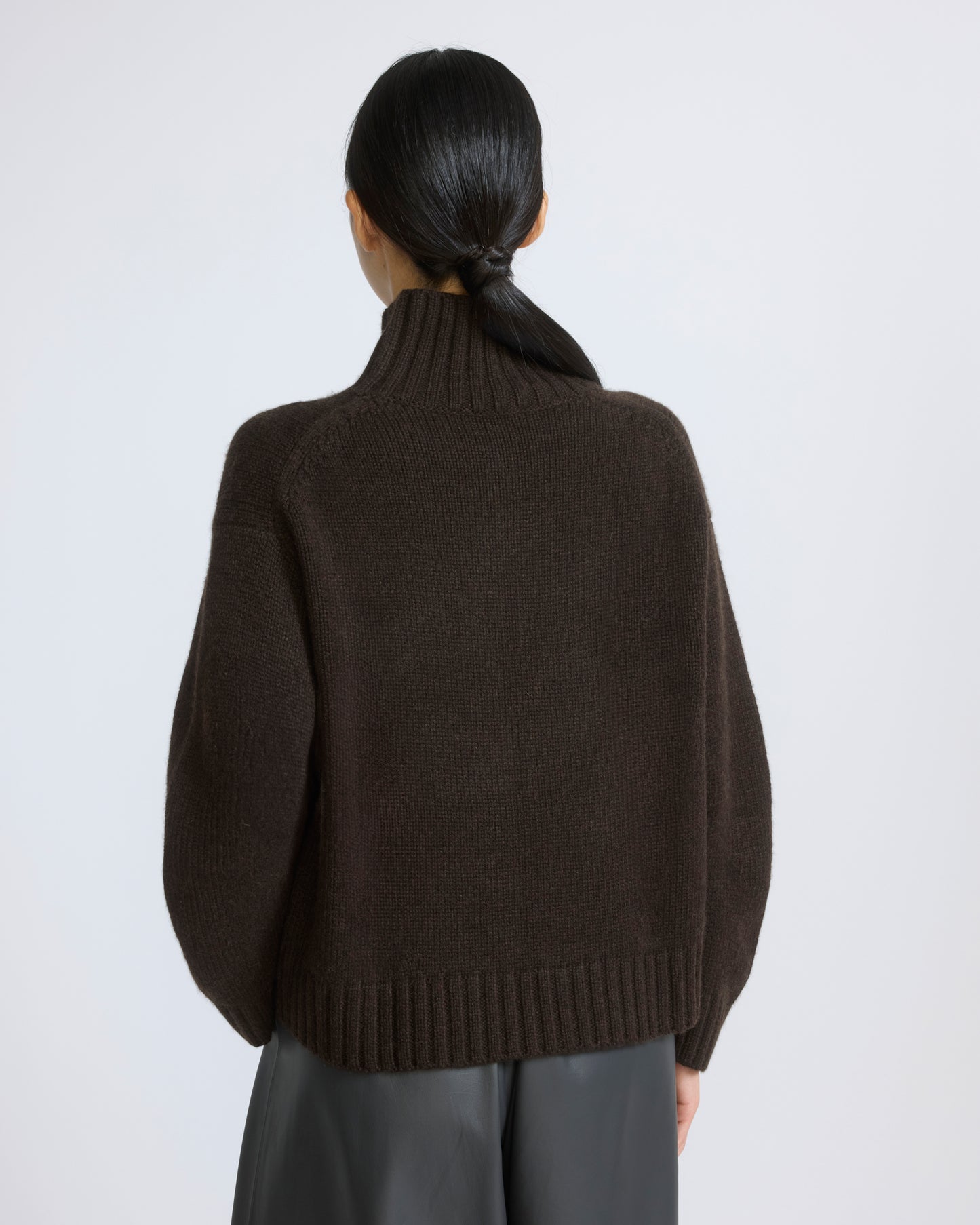 100% cashmere knit funnel neck sweater - Yves Salomon - New Fall/Winter Collection