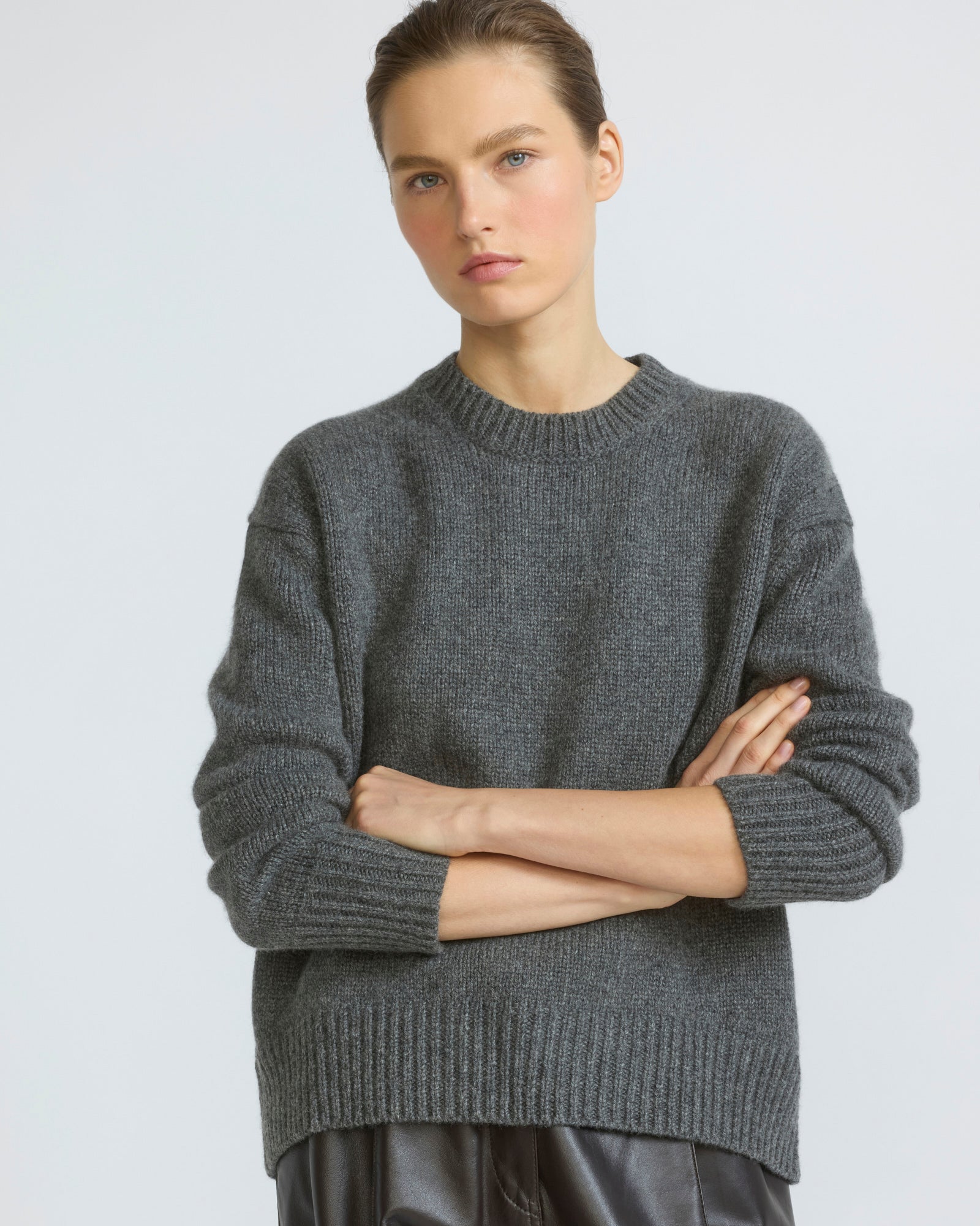 100% cashmere knit crew neck sweater - Yves Salomon - New Fall/Winter Collection