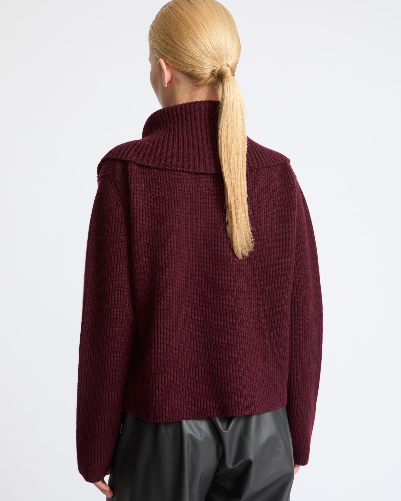 Buttoned sailor collar knit sweater - Yves Salomon - New Fall Winter Collection