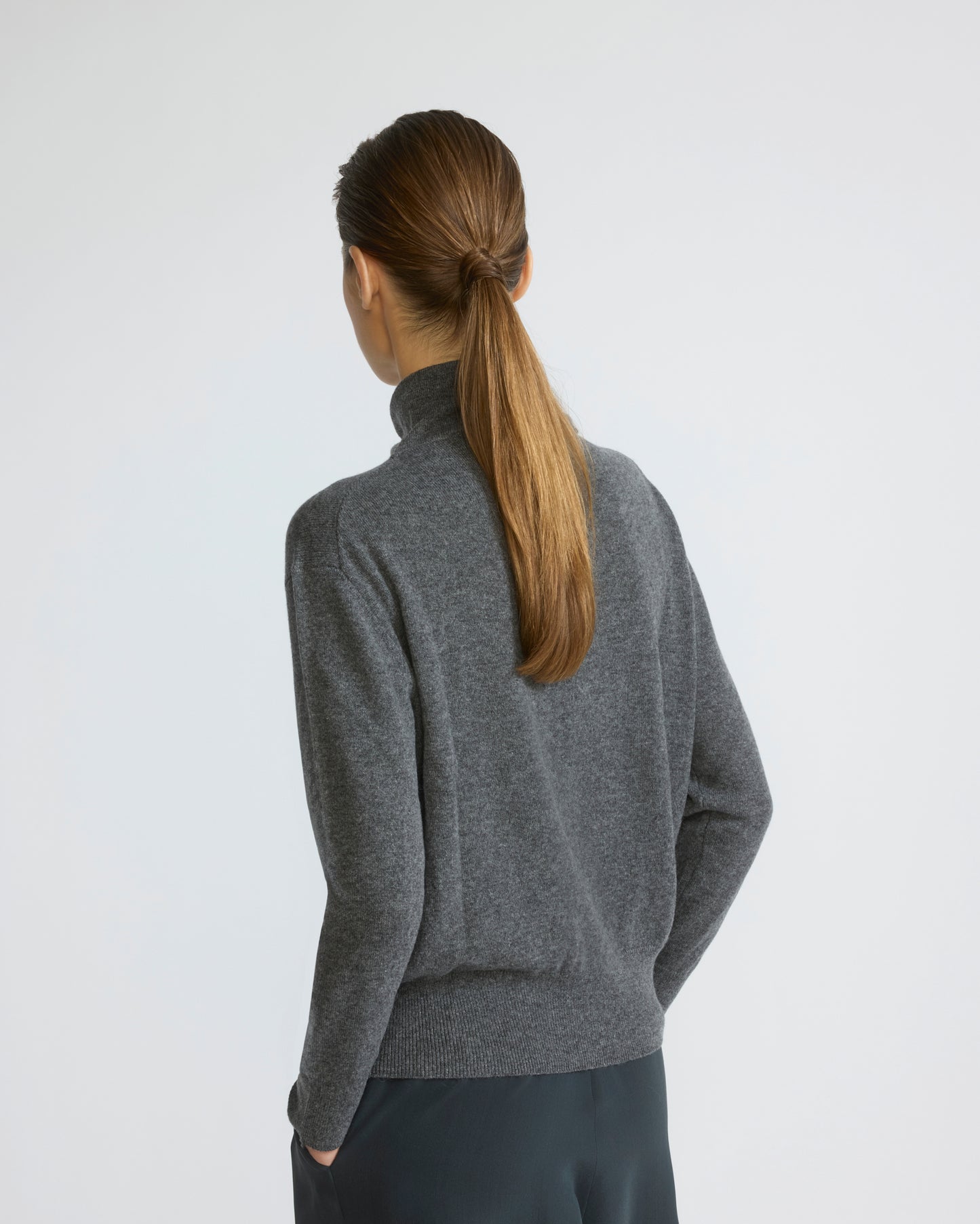 Fine 100% cashmere knit sweater with scarf collar - Yves Salomon - New Fall/Winter Collection