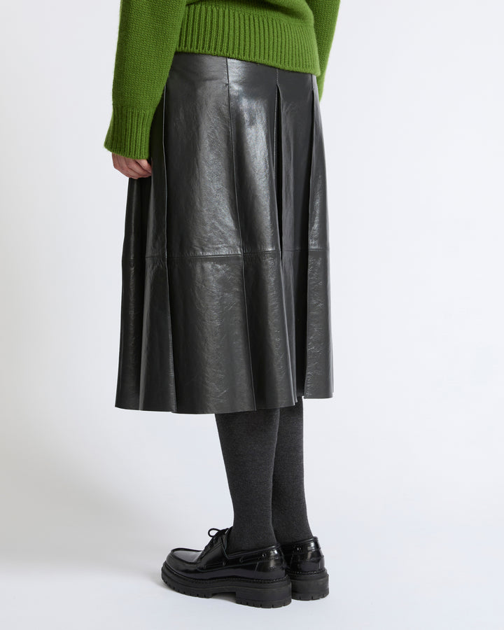 Pleated patent lambskin leather skirt - Yves Salomon - New Fall Winter Collection