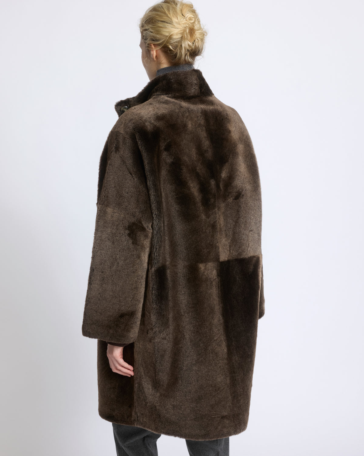 Oversized lambskin shearling coat - Yves Salomon - New Fall/Winter Collection