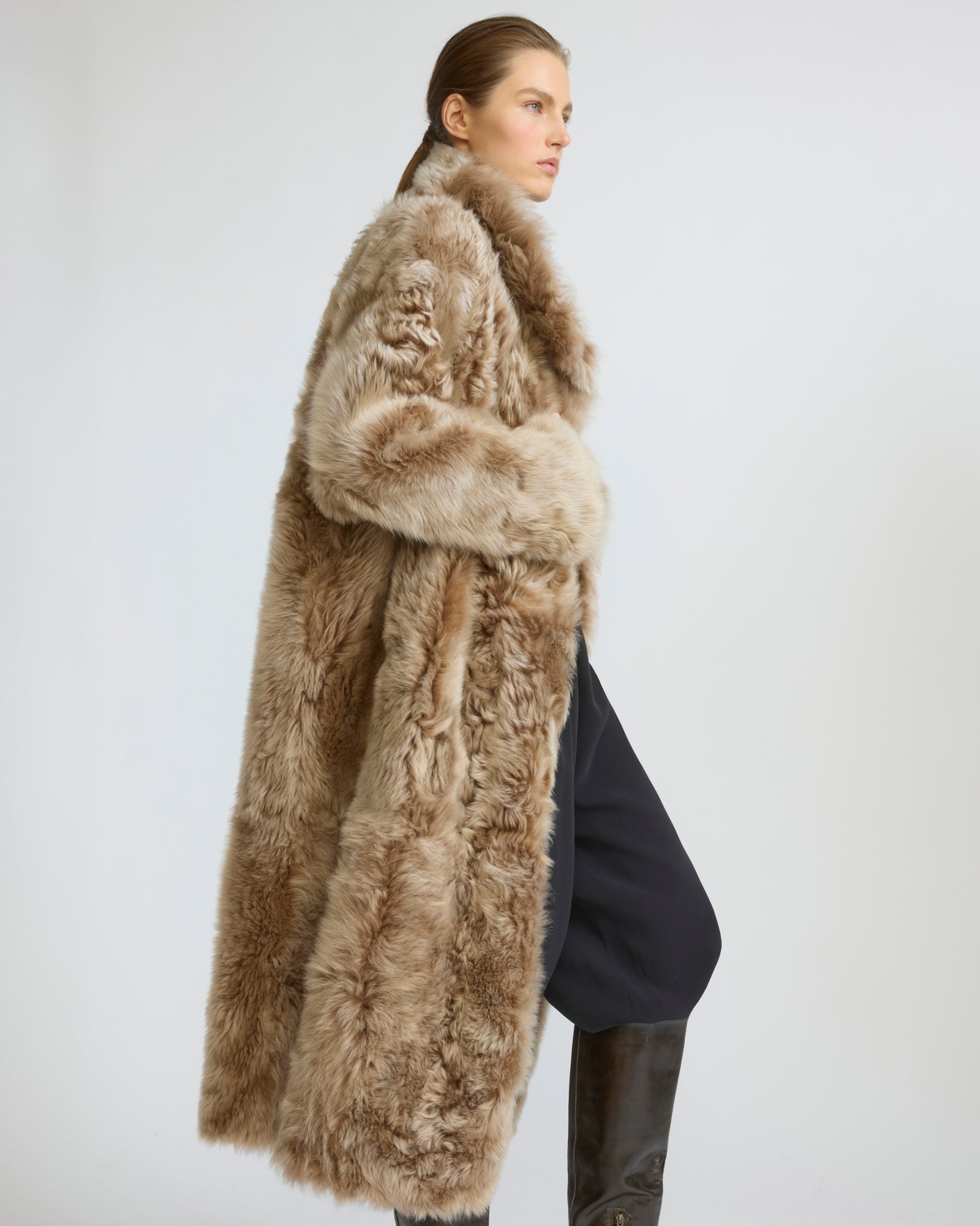 Long reversible lambskin shearling coat - Yves Salomon - New Fall/Winter Collection