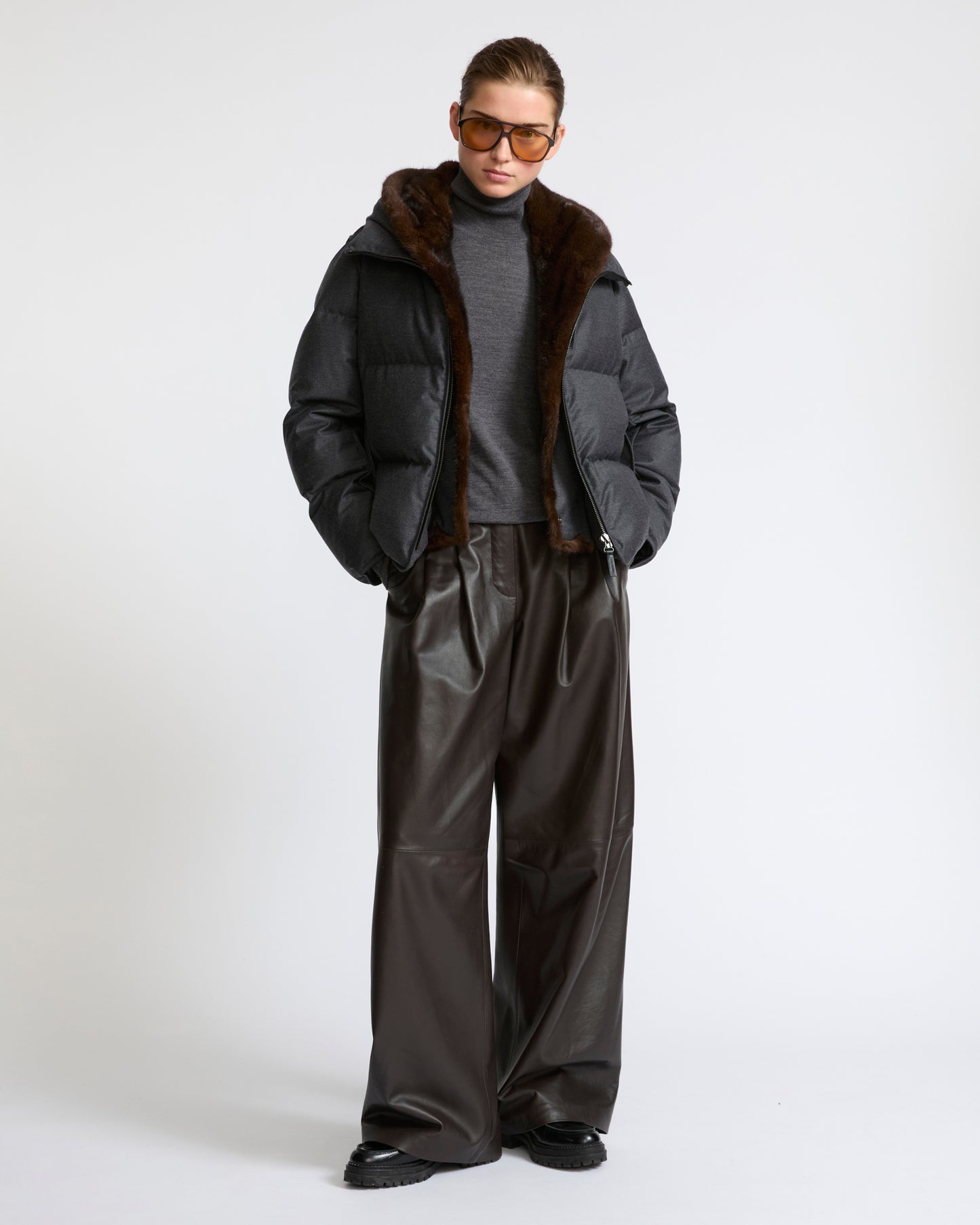 Short down jacket in Loro Piana flannel with detachable mink fur bib - Yves Salomon - New Fall Winter Collection