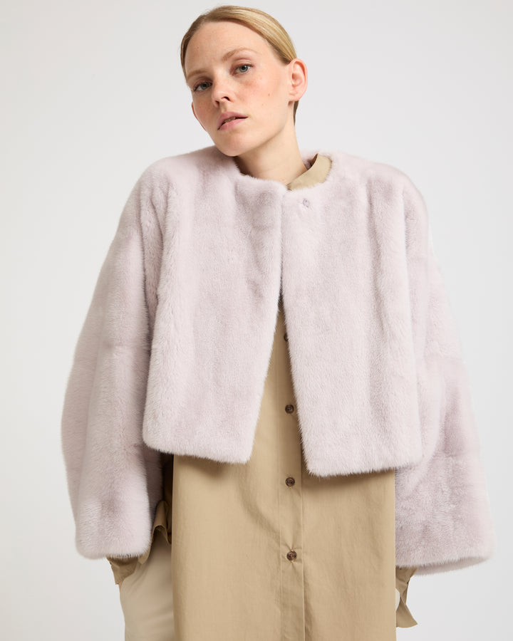 Short cape in long-haired mink fur