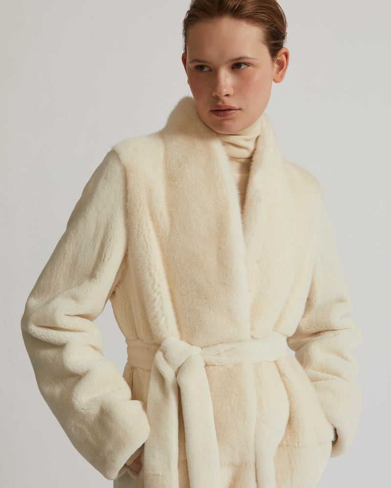 Belted coat in sheared and long-haired mink fur - white - Yves Salomon