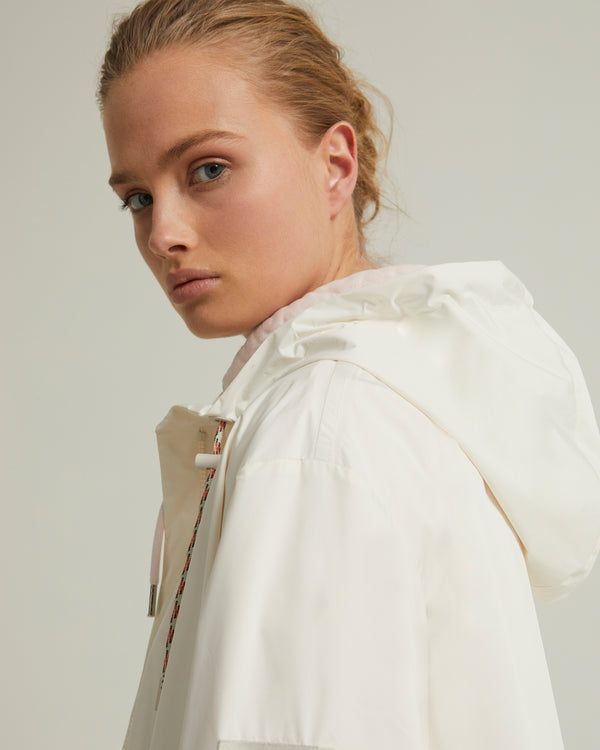 Belt coat in waterproof technical fabric - white