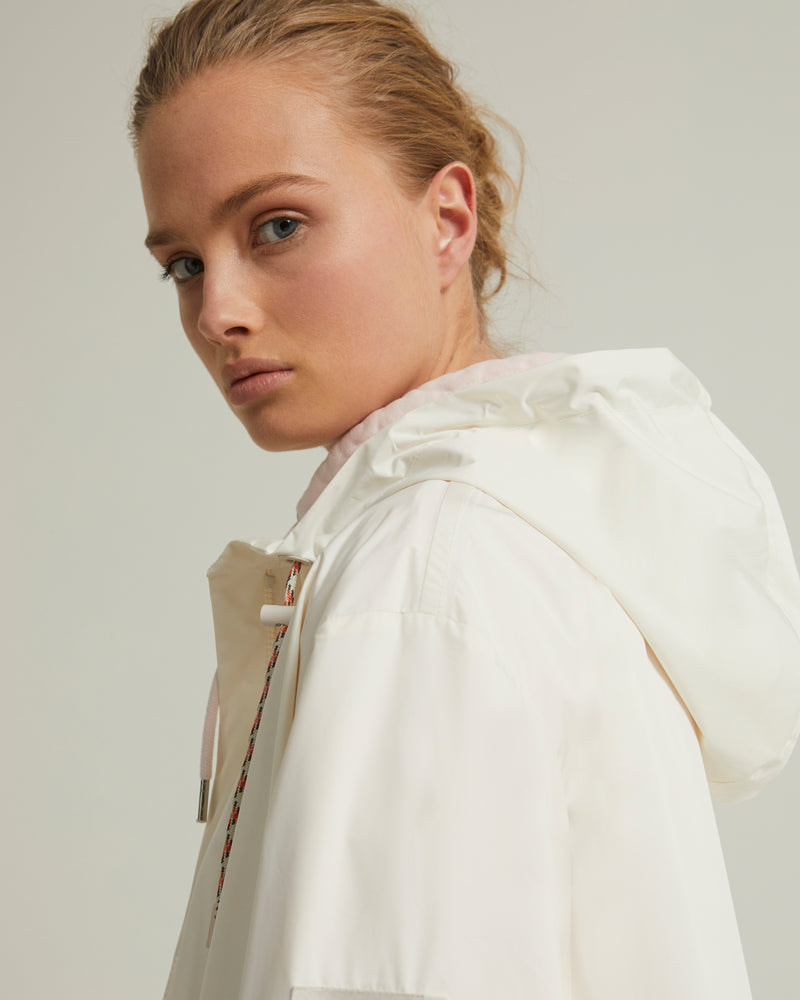 Belt coat in waterproof technical fabric - white
