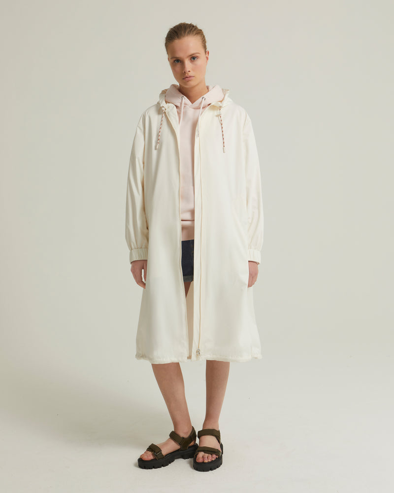 Belt coat in waterproof technical fabric - white