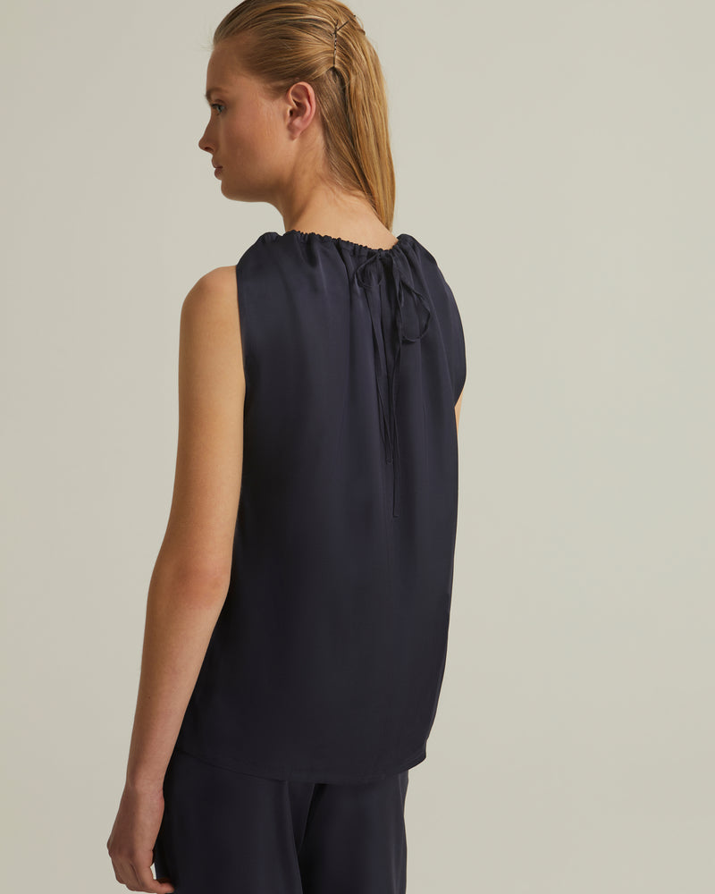 Sleeveless top with adjustable satin neckline - navy