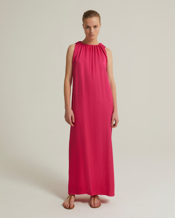 Long dress with adjustable satin neckline - pink