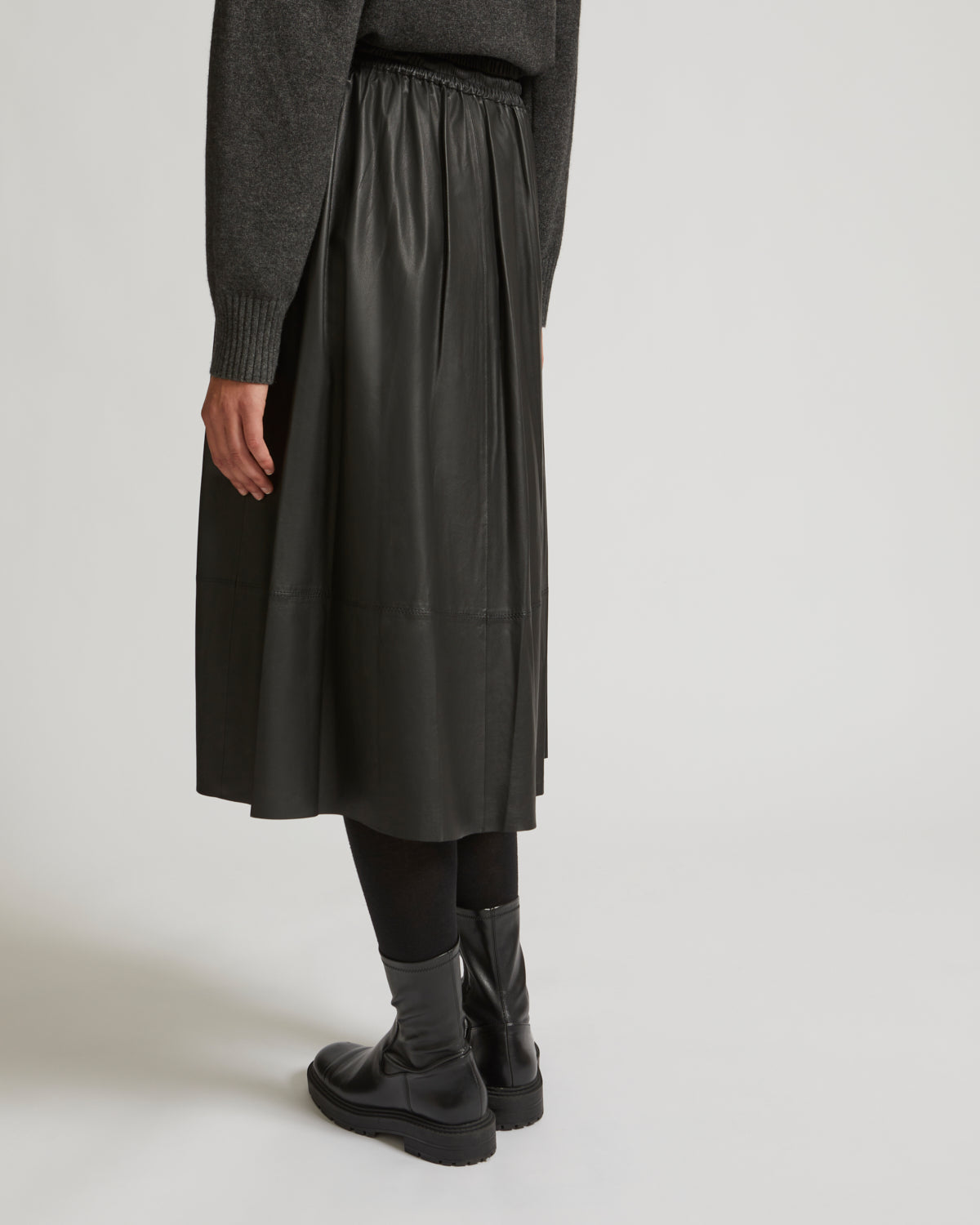 Private sale - Flared skirt in lamb leather - black - Yves Salomon