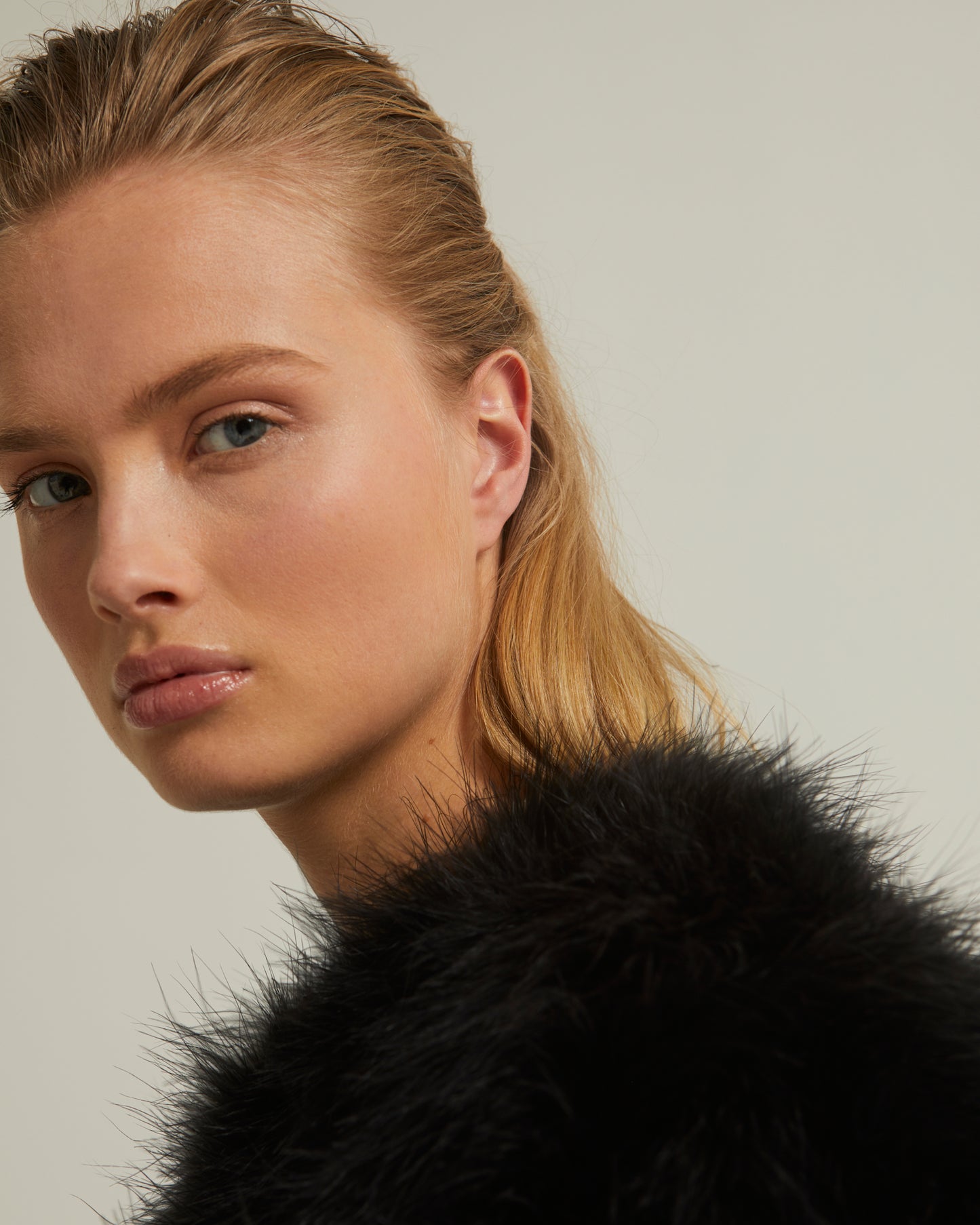 Cropped feather jacket